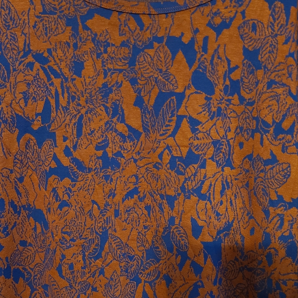 Lularoe Julia - Picture 3 of 4
